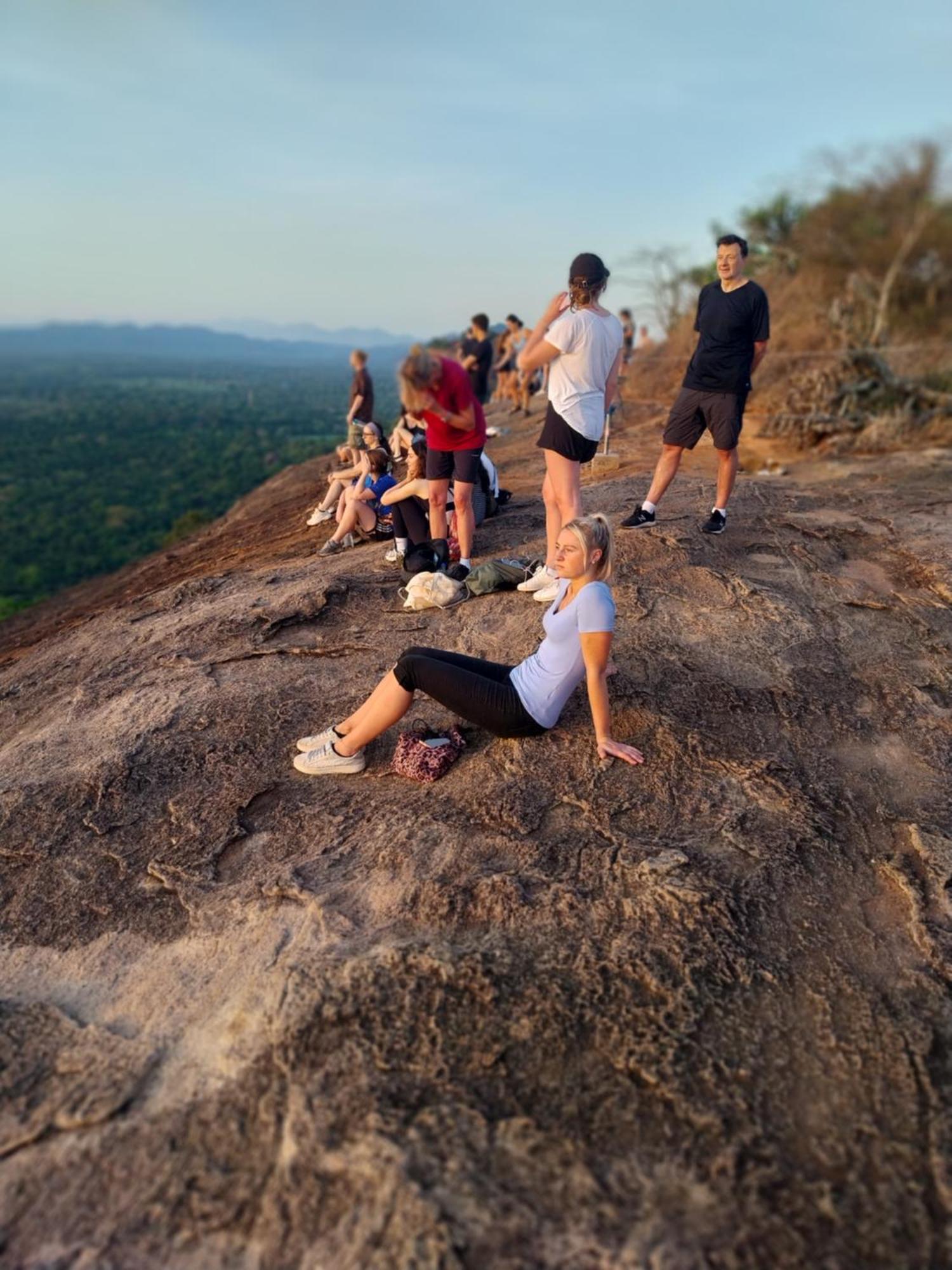 Near The Canal Homstay Sigiriya Luaran gambar